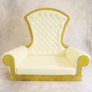 QUEEN SOFA～愛犬が貴族のようになる撮影用ソファ～